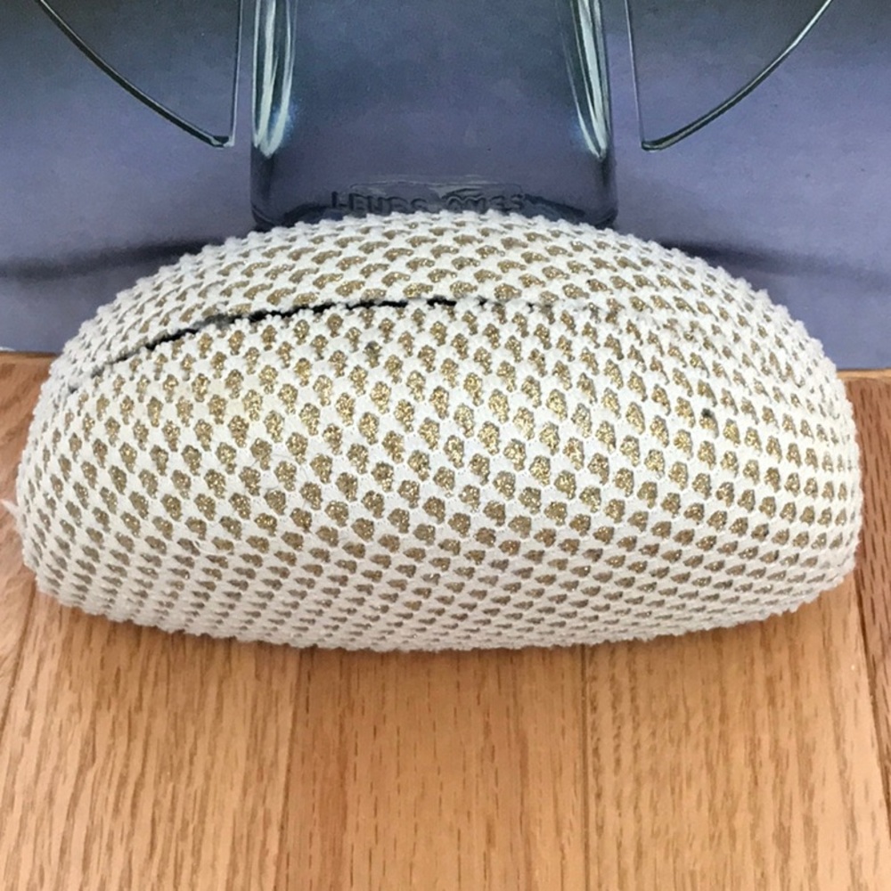 Dynamic Ivory & Gold Textured Sunglasses Glasses Case DYT Type #3 Dressing Truth - Picture 7 of 8